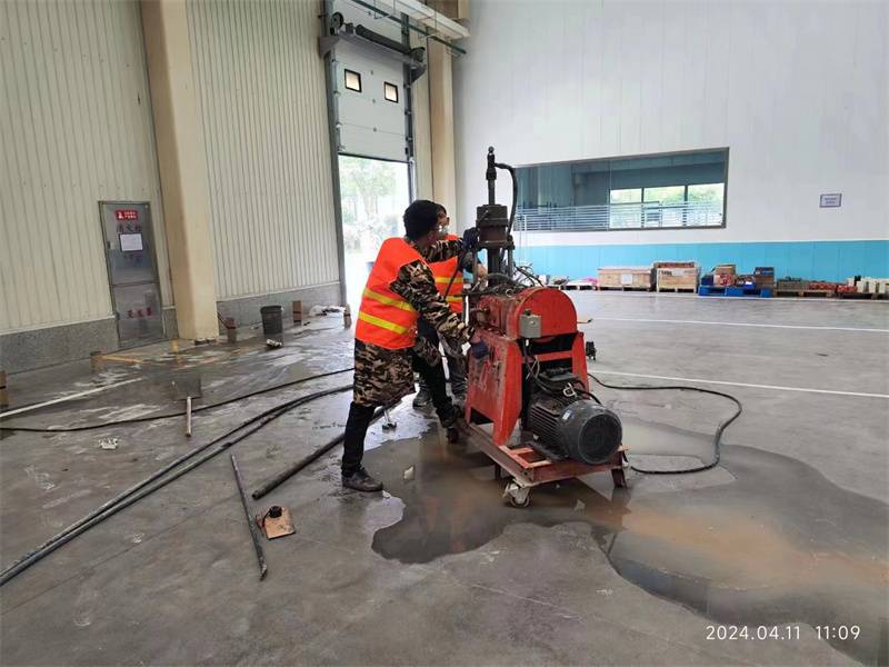 吉水厂房地面下沉塌陷注浆加固施工